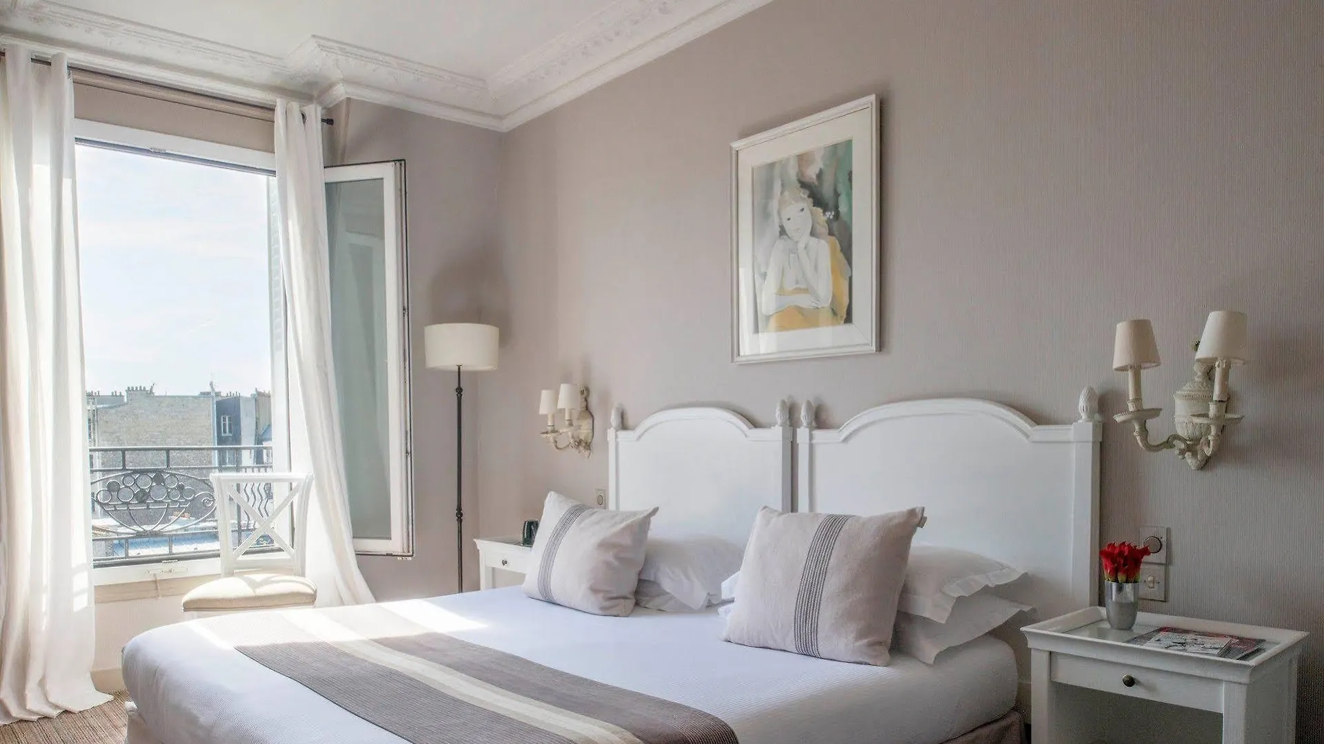 Hotel De Banville Paris