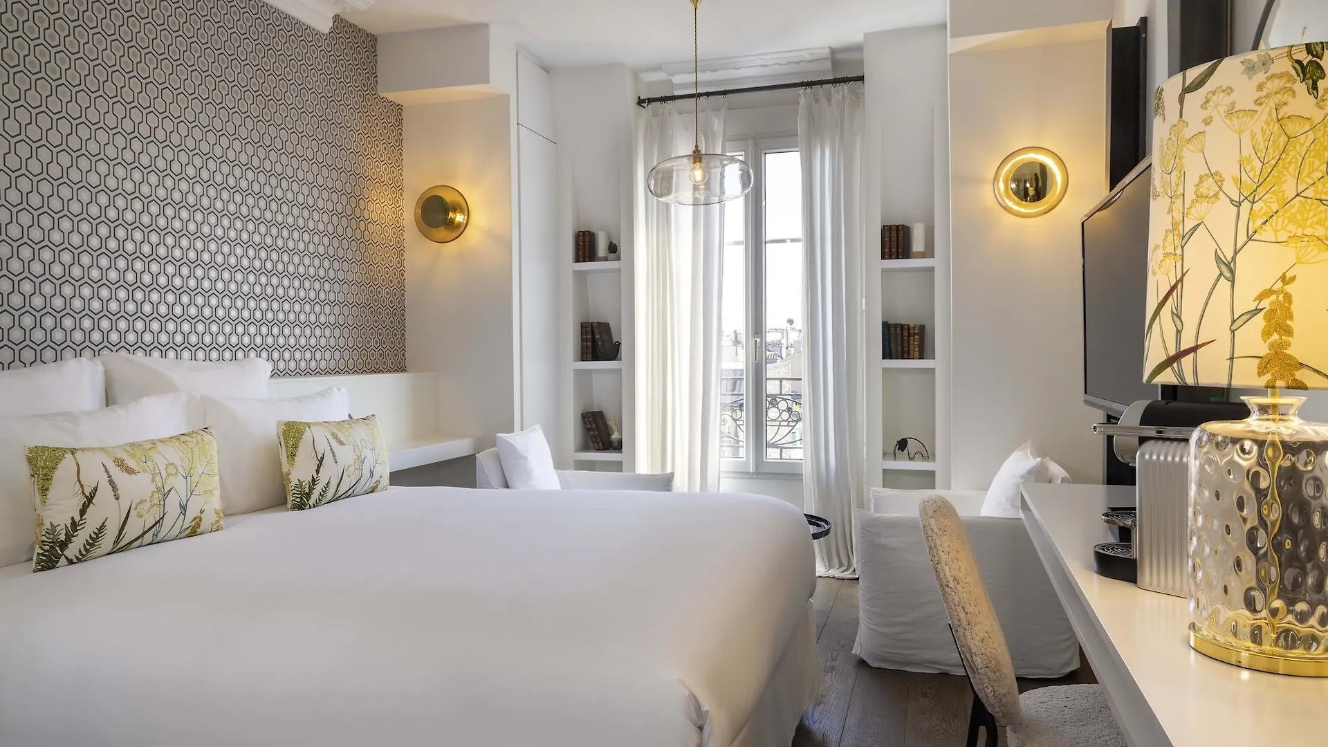 Hotel De Banville 4*