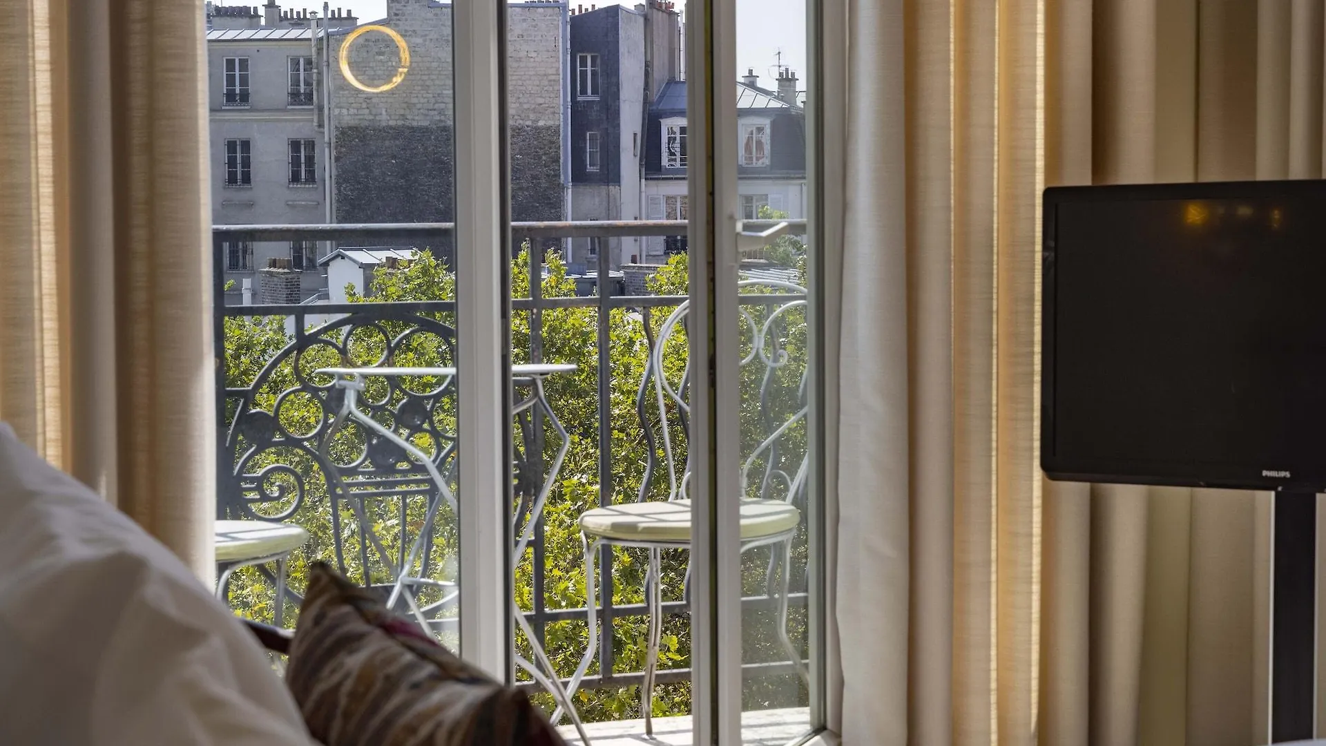 De Banville 4* Paris