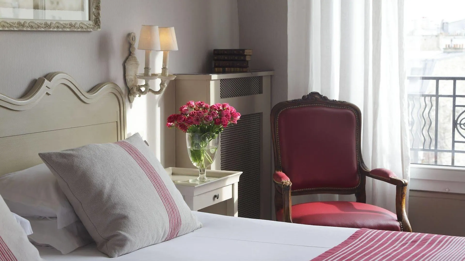 Hotel De Banville Paris
