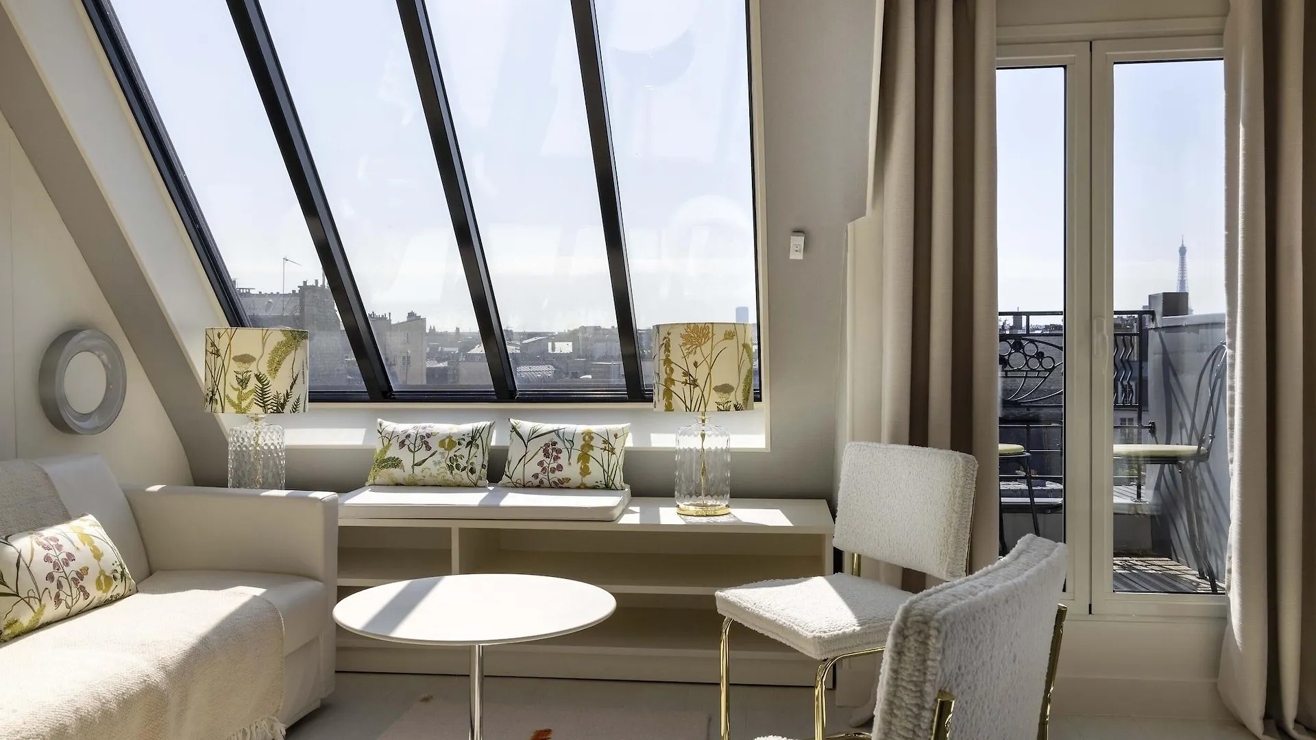 De Banville Otel Paris